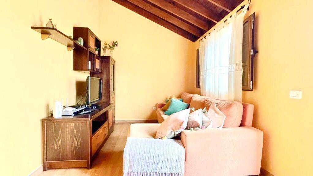 Hikers Paradise House Alajero Bagian luar foto